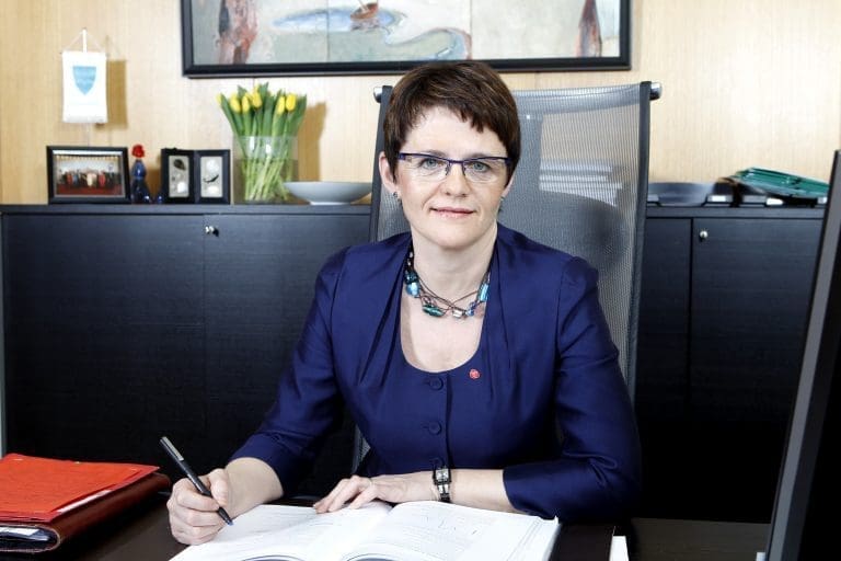 Åpner for 40 prosent eierskap