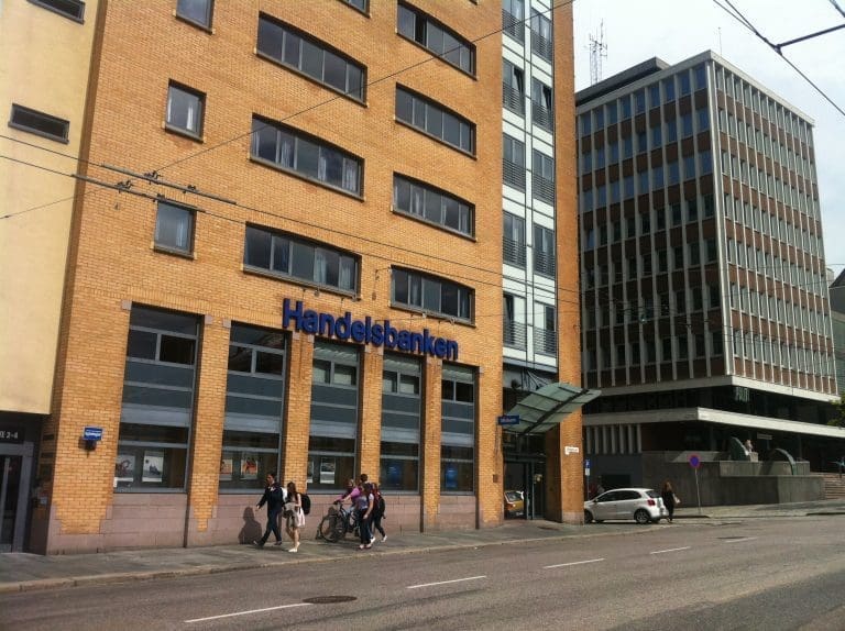 Staten engasjerer Handelsbanken