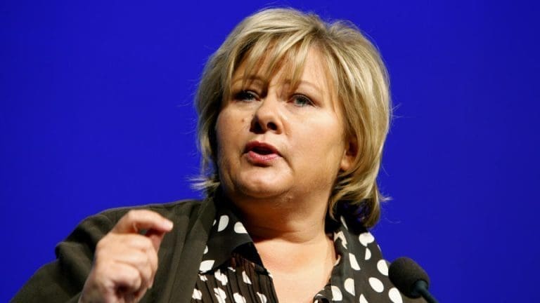 Erna lover laksevekst