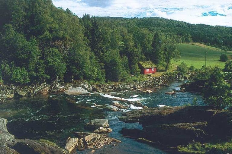 Laksefisket utsatt i to uker
