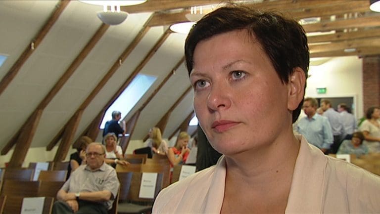 Pedersen forsvarer Aspaker