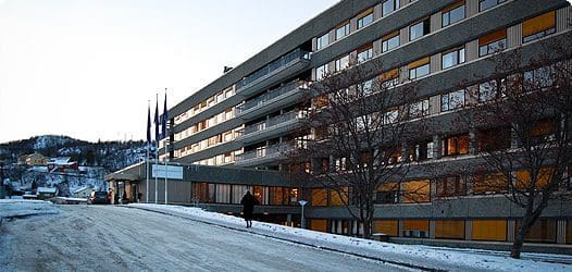 Røkter alvorlig skadet