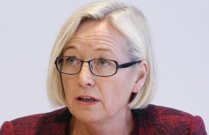 Politiker-innrykk til Hell
