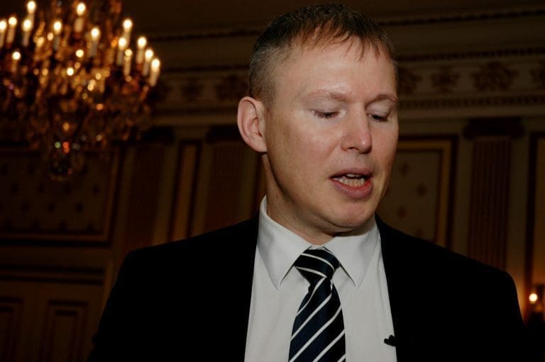 Følger pengene