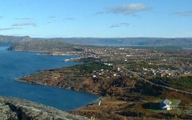 Tre børsnoterte under samme tak