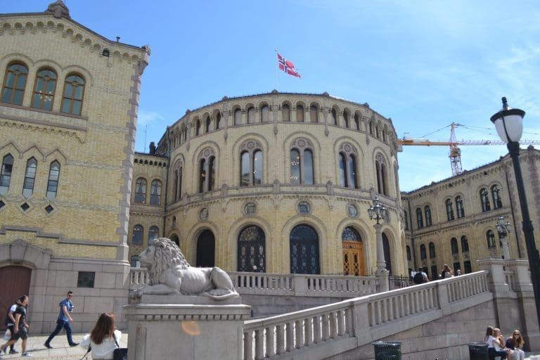 Fikk med Rødt til slutt. Nå er miljøfleks enstemmig vedtatt i Stortinget.