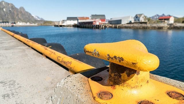 Først ble det besluttet at de mister hjørnesteinsbedriften, nå får de ikke penger til ny kai som kunne gitt nytt liv i bygda