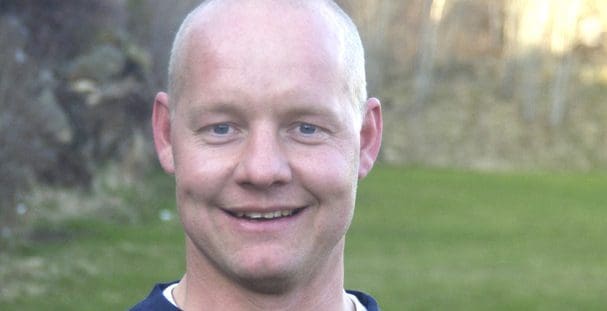 Lerøy-ansatt fant den fulle båtføreren hengende i baugen på sin egen båt