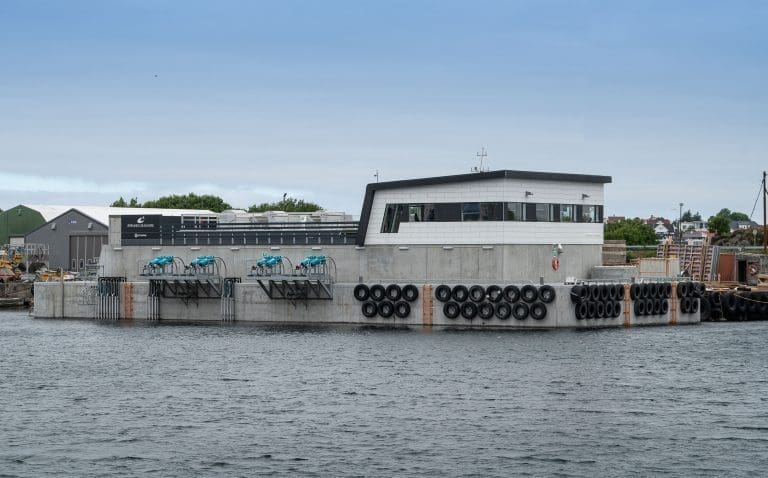 Steinsvik har levert 250 flåter, men dette er den første betongflåten