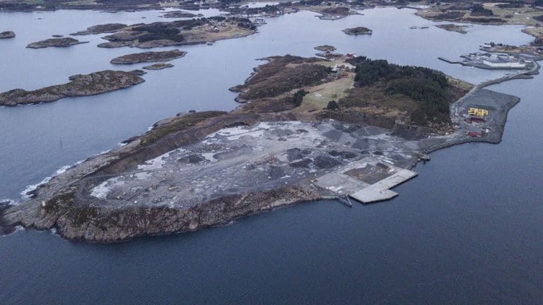 Rofisk kjøper seg inn i Salmon Evolution