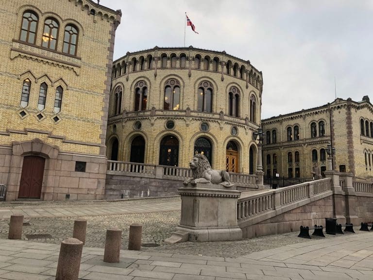 Regjeringens &laquo;aktive næringspolitikk&raquo; vil overføre kapital fra privat til offentlig sektor