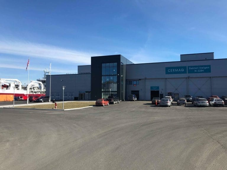 Cermaq tyr til bemanningsbyrå: – En utfordring å skaffe hus til folk som vil bosette seg i Steigen