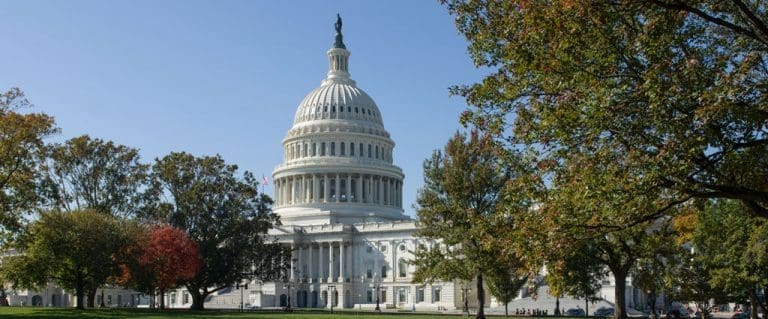 Alaska-senator kan stoppe salget av genmanipulert laks i USA-markedet