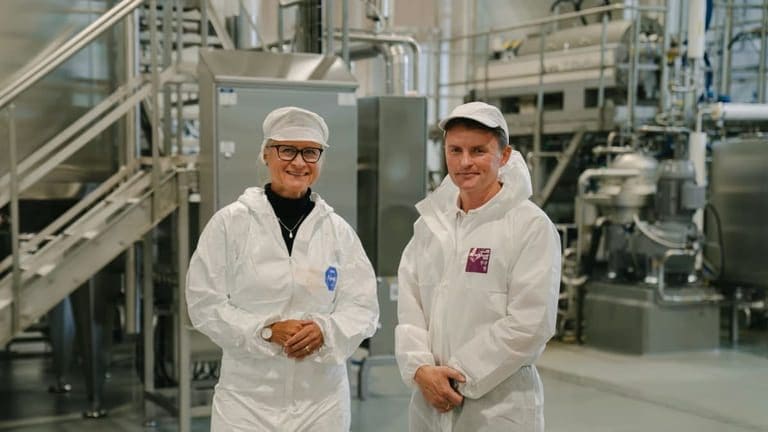 Åpnet ny raudåtefabrikk i Sortland