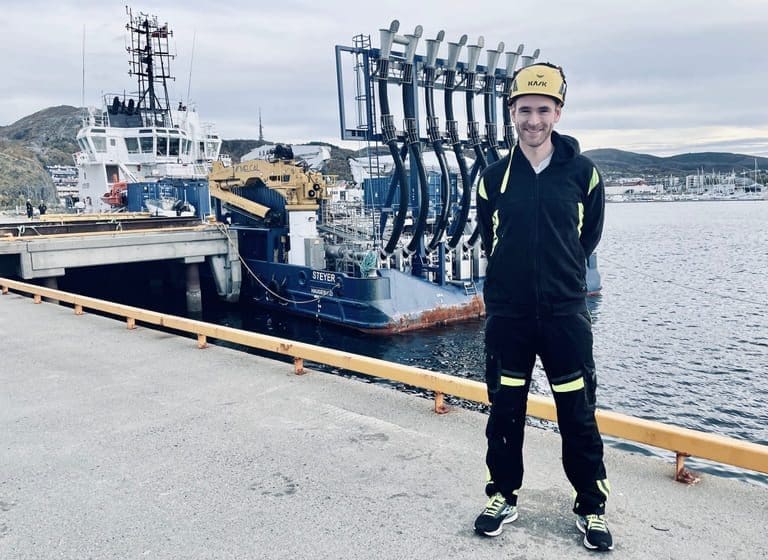 Aqua Pharma sin globale fiskehelsesjef på tur med “Steyer” for å avluse
