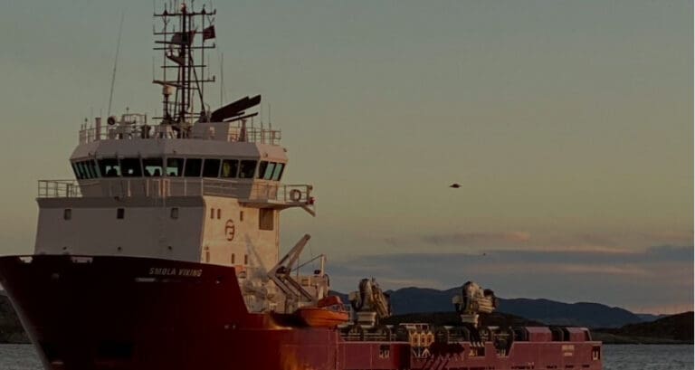 Eines flagger &laquo;Smøla Viking&raquo; hjem fra Kristiansund og til Smøla – med det er penger spart