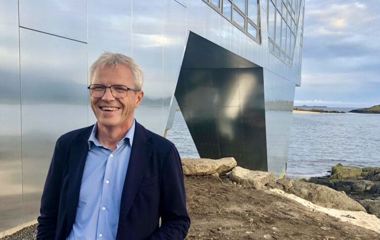 Nordly vil hanke inn en ny sjef til milliardselskapet han selv driver