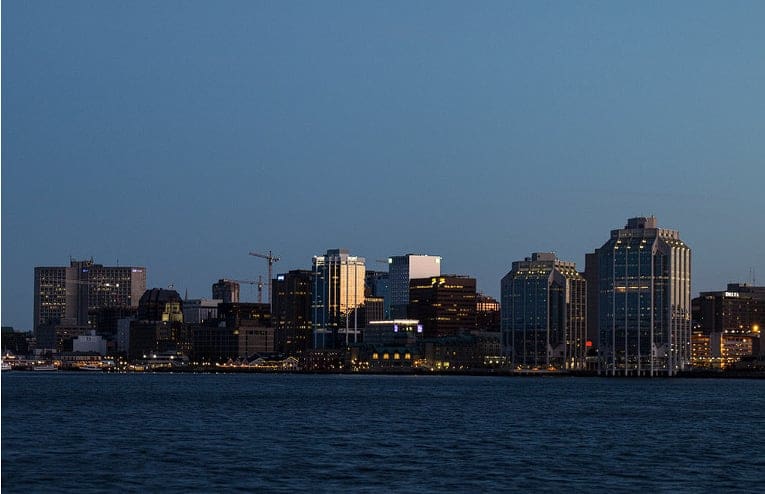 Norske oppdrettsinvestorer i pengekrangel i Nova Scotia