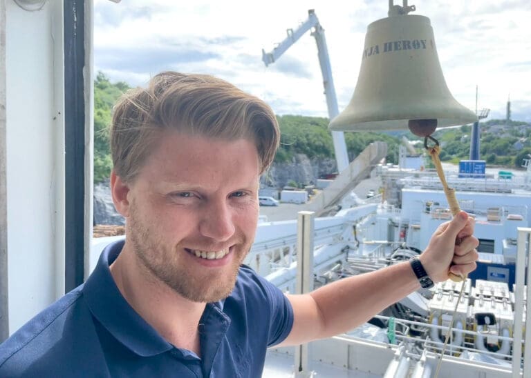 Det ringes i bjella for ett år på sjøen med «Ronja Herøy»