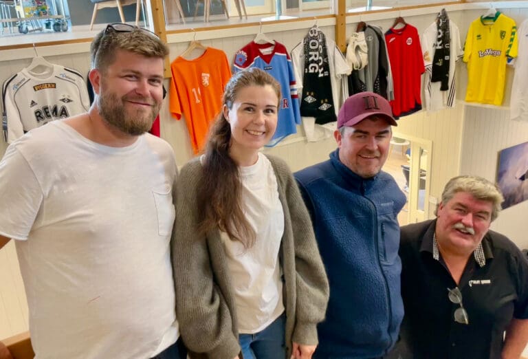 Klart for fire draktbytter i brakka hos Seløy Sjøfarm på Helgeland