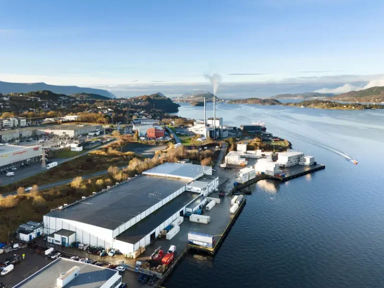 Geir Hove sikrer seg storfryseri i Ålesund