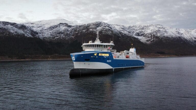 Nybygget &laquo;Frøy Saga&raquo; går inn på langtidskontrakt med Mowi